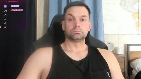 Snapshot of mr_mac69 chatting on February 13, 2025, 2:23 am Cam online show from February 13, 2025, 2:23 am