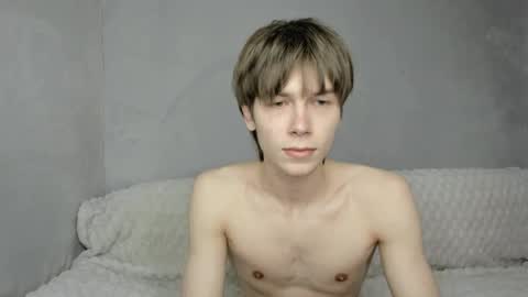 Snapshot of mr_makentoshi chatting on April 8, 2026, 6:46 am Makentoshi online show from April 8, 2026, 6:46 am