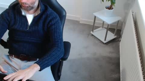 mr_matthew_me online show from October 24, 2025, 7:38 am