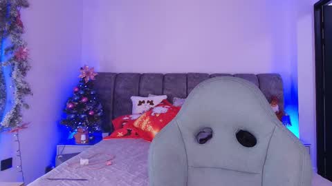 MIKEE online show from December 20, 2025, 3:13 am