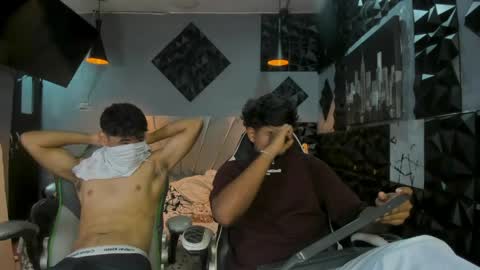 mr_mois online show from May 19, 2026, 5:25 am