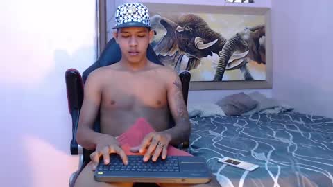 Snapshot of mr_stiven_ chatting on March 4, 2025, 1:34 am mr_stiven_ online show from March 4, 2025, 1:34 am