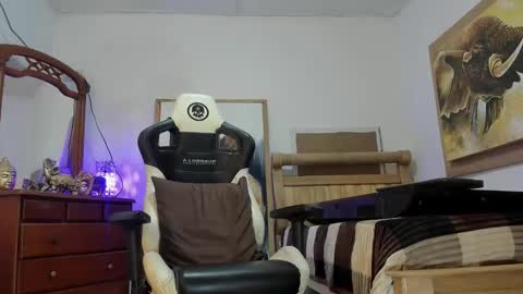 mr_stiven_ online show from March 10, 2026, 2:49 am