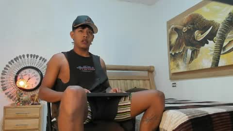 mr_stiven_ online show from April 13, 2026, 3:01 am