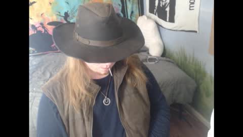 Snapshot of mr_strawberry chatting on January 6, 2026, 5:05 pm mr_strawberry online show from January 6, 2026, 5:05 pm