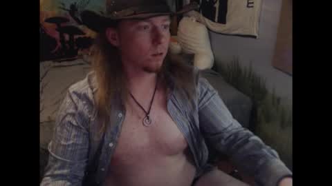 Snapshot of mr_strawberry chatting on January 18, 2026, 1:04 pm mr_strawberry online show from January 18, 2026, 1:04 pm