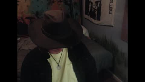 Snapshot of mr_strawberry chatting on February 24, 2026, 1:36 am mr_strawberry online show from February 24, 2026, 1:36 am