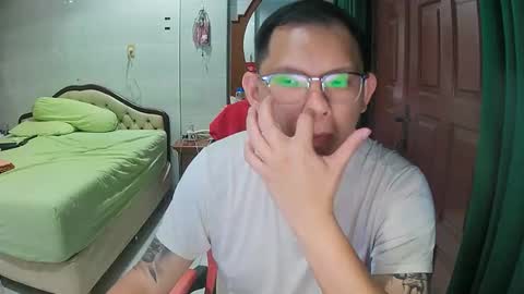 Snapshot of mr_thick89 chatting on November 1, 2025, 5:59 pm mr_thick89 online show from November 1, 2025, 5:59 pm