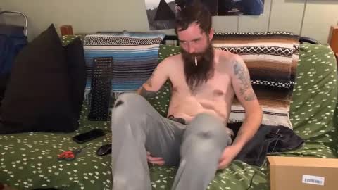 Snapshot of mr_valdor chatting on December 6, 2024, 1:18 am Valdor online show from December 6, 2024, 1:18 am