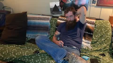 Snapshot of mr_valdor chatting on December 6, 2024, 11:36 pm Valdor online show from December 6, 2024, 11:36 pm