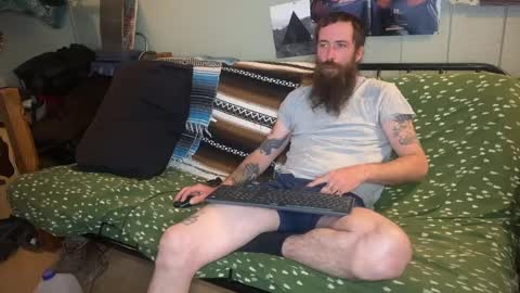 Snapshot of mr_valdor chatting on January 2, 2025, 12:55 am Valdor online show from January 2, 2025, 12:55 am