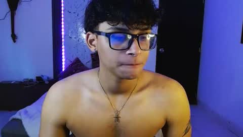 Snapshot of mr_yisuz chatting on June 4, 2026, 11:49 am yisuz online show from June 4, 2026, 11:49 am