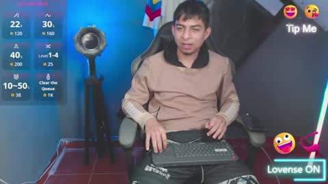 Snapshot of mralpha_latino chatting on June 13, 2026, 7:28 am Alpha LATINO online show from June 13, 2026, 7:28 am