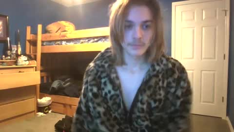 Ant online show from December 3, 2024, 5:53 am