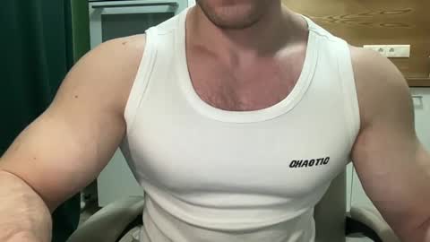 Mrbiceps23 online show from January 31, 2025, 7:40 pm