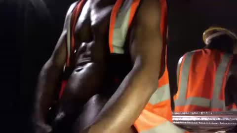 Snapshot of mrbigdiq chatting on February 19, 2025, 7:39 am MrBigDiQ1 online show from February 19, 2025, 7:39 am