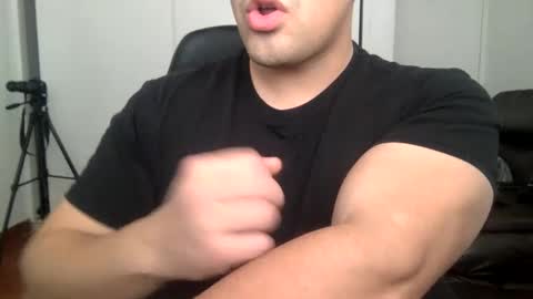 Snapshot of mrbree chatting on December 28, 2024, 10:55 pm Mr Bree online show from December 28, 2024, 10:55 pm