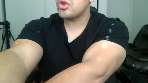 Snapshot of mrbree chatting on January 6, 2025, 9:22 pm Mr Bree online show from January 6, 2025, 9:22 pm