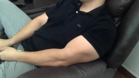 Snapshot of mrbree chatting on October 30, 2025, 7:14 pm Mr Bree online show from October 30, 2025, 7:14 pm