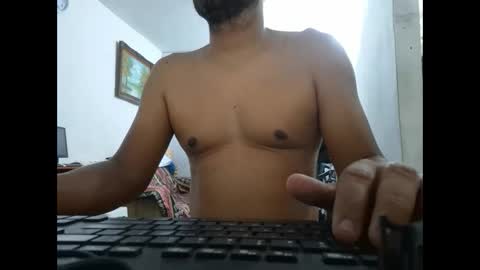 Snapshot of mrdongato01 chatting on December 29, 2024, 3:54 am Gato online show from December 29, 2024, 3:54 am