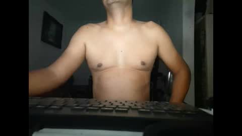 Snapshot of mrdongato01 chatting on January 2, 2025, 9:54 am Gato online show from January 2, 2025, 9:54 am
