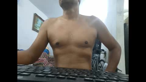 Snapshot of mrdongato01 chatting on January 4, 2025, 2:46 pm Gato online show from January 4, 2025, 2:46 pm