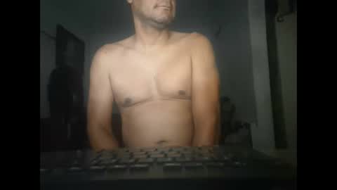 Snapshot of mrdongato01 chatting on February 17, 2025, 11:13 am Gato online show from February 17, 2025, 11:13 am