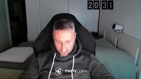 Snapshot of mrdr0o0o chatting on December 16, 2025, 7:30 pm mrdr0o0o online show from December 16, 2025, 7:30 pm