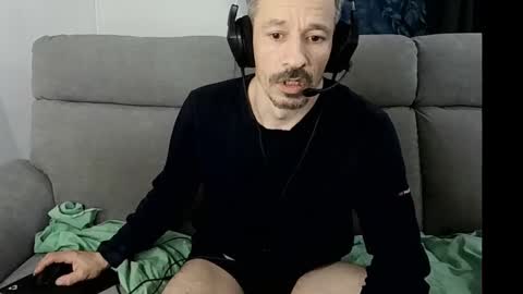 Snapshot of mreurope69 chatting on March 7, 2025, 12:01 pm I am Hardy online show from March 7, 2025, 12:01 pm