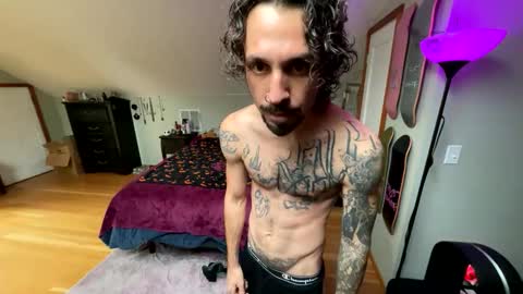 mrfanceypants online show from November 10, 2025, 9:47 pm