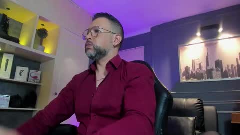 Snapshot of mrfrank_tattoo chatting on February 19, 2026, 11:39 am MrFrank. online show from February 19, 2026, 11:39 am