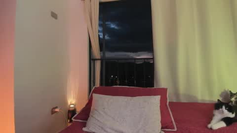 Bastian online show from September 25, 2025, 11:08 pm