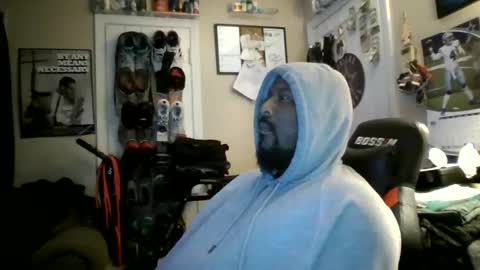 mrknowpussy online show from May 7, 2026, 4:40 am