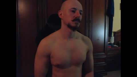 Antony online show from April 10, 2026, 4:33 pm