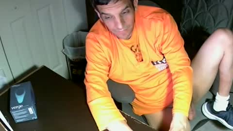 Snapshot of mrmarcxxcam chatting on October 6, 2025, 3:04 am MrMarc online show from October 6, 2025, 3:04 am