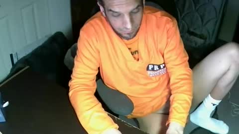 Snapshot of mrmarcxxcam chatting on April 28, 2026, 3:44 am MrMarc online show from April 28, 2026, 3:44 am