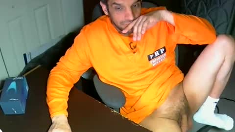 Snapshot of mrmarcxxcam chatting on May 4, 2026, 3:57 am MrMarc online show from May 4, 2026, 3:57 am