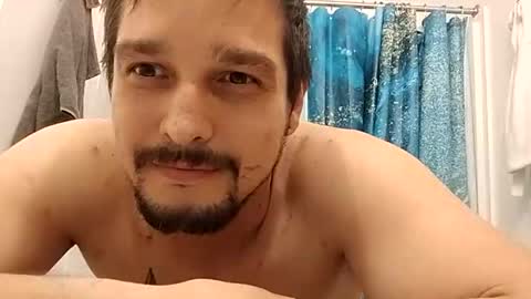 Snapshot of mrmoore89 chatting on December 16, 2025, 4:17 am Mrmoore89 online show from December 16, 2025, 4:17 am