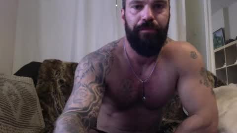 Snapshot of mrmsnow chatting on October 25, 2025, 9:39 am Mr Snow online show from October 25, 2025, 9:39 am