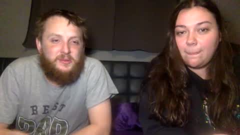 Snapshot of mrnmrsgoodtimes chatting on December 18, 2025, 5:46 am MrnMrsGoodTimes online show from December 18, 2025, 5:46 am