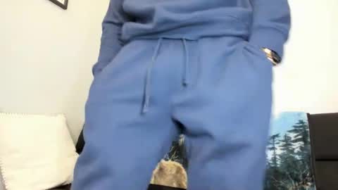 Snapshot of mromg007 chatting on February 21, 2025, 6:59 pm mromg007 online show from February 21, 2025, 6:59 pm