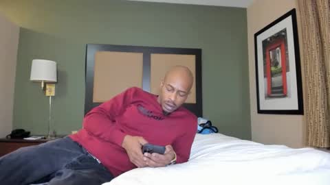 Snapshot of mromg007 chatting on December 16, 2025, 3:55 am mromg007 online show from December 16, 2025, 3:55 am