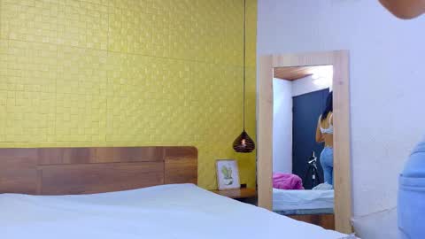 Snapshot of mrs_buttocks chatting on February 22, 2025, 1:46 pm mrs_buttocks online show from February 22, 2025, 1:46 pm