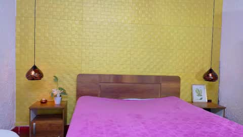 Snapshot of mrs_buttocks chatting on February 23, 2025, 2:14 pm mrs_buttocks online show from February 23, 2025, 2:14 pm