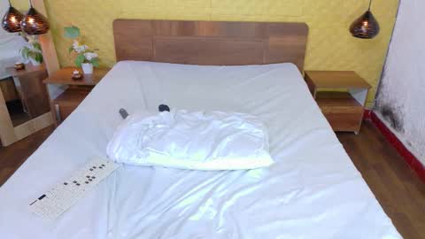 Snapshot of mrs_buttocks chatting on October 23, 2025, 4:06 pm mrs_buttocks online show from October 23, 2025, 4:06 pm