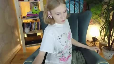 Barbie online show from September 25, 2025, 12:42 pm