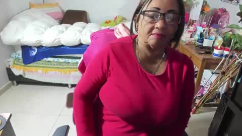 mrs_mommy online show from October 1, 2025, 9:43 pm
