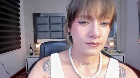 Snapshot of mrs_regina_clk chatting on July 7, 2026, 3:20 am Regina online show from July 7, 2026, 3:20 am