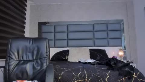Snapshot of mrs_regina_clk chatting on July 7, 2026, 6:47 am Regina online show from July 7, 2026, 6:47 am