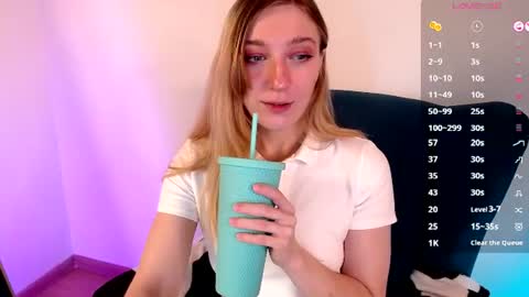 Snapshot of mrs_squirtling chatting on June 11, 2026, 3:04 am Barbie online show from June 11, 2026, 3:04 am